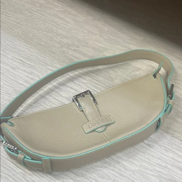 Loewe Shoulder Bag - Picture 3 of 5